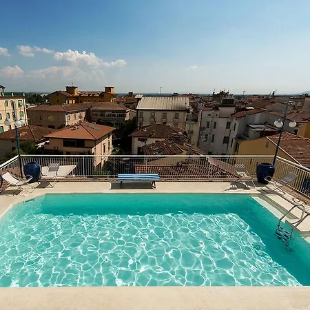 Corallo Hotel 3*